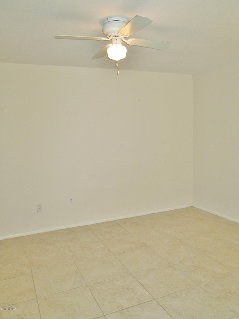 3261 Beach View Way - Photo 15