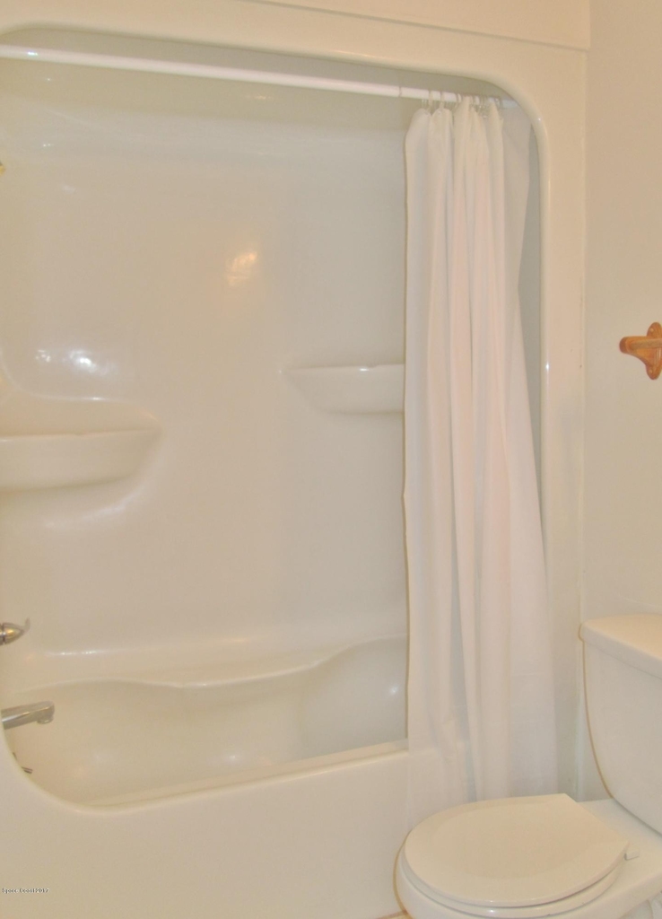3261 Beach View Way - Photo 16