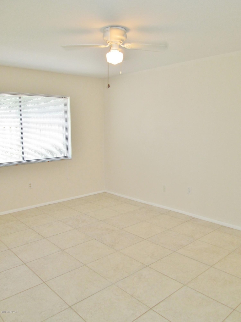 3261 Beach View Way - Photo 12