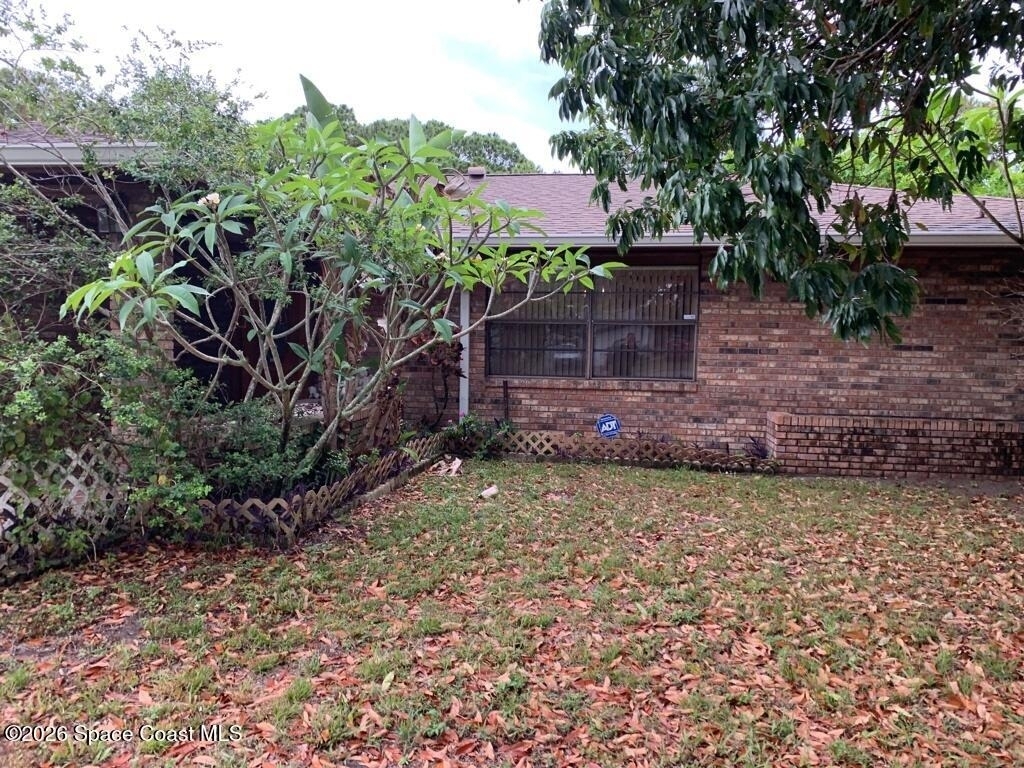 237 Emerson Drive Nw - Photo 2