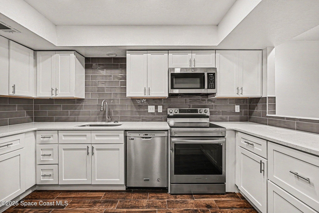 2173 Stewart Road - Photo 8