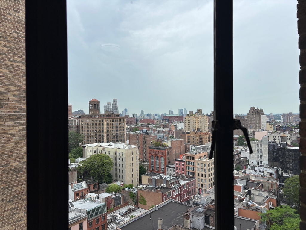 Fifth Avenue - Photo 6