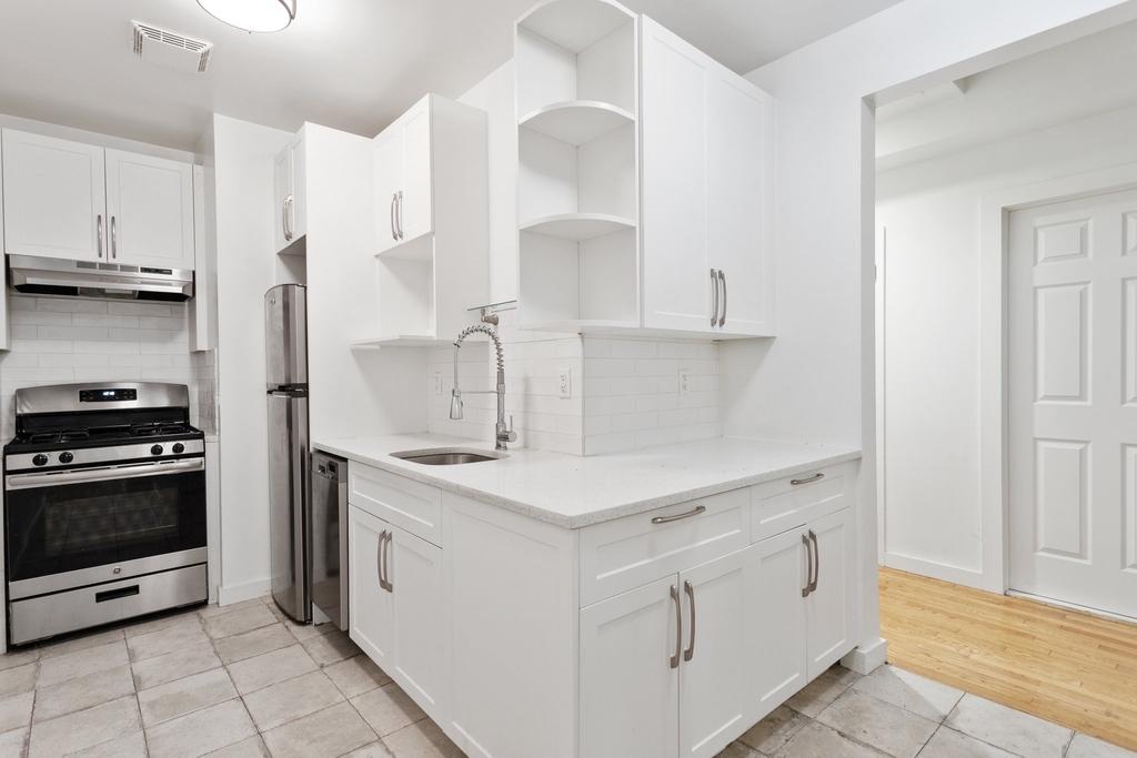 106 Fulton Street - Photo 3