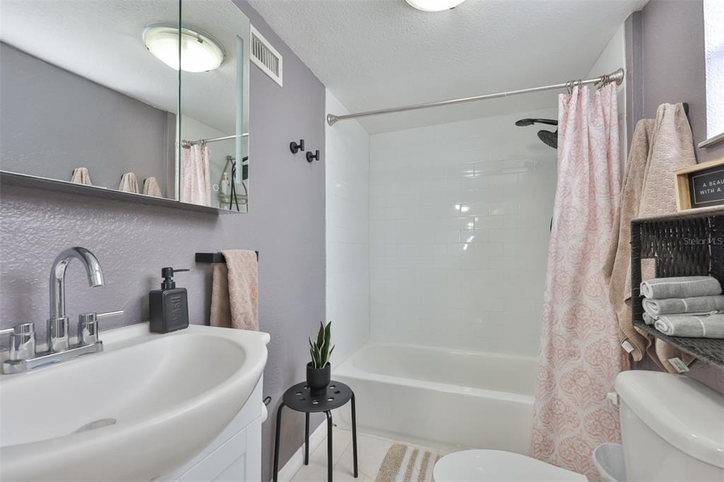 2575 S Himes Avenue - Photo 4