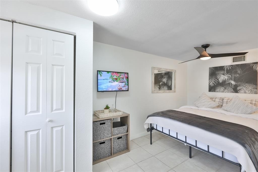 2575 S Himes Avenue - Photo 17