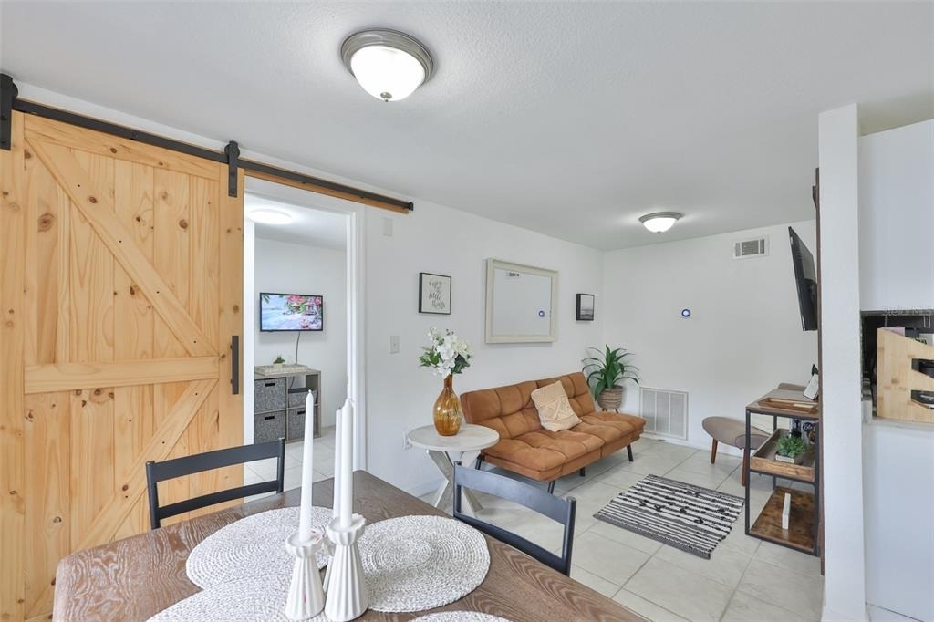 2575 S Himes Avenue - Photo 8