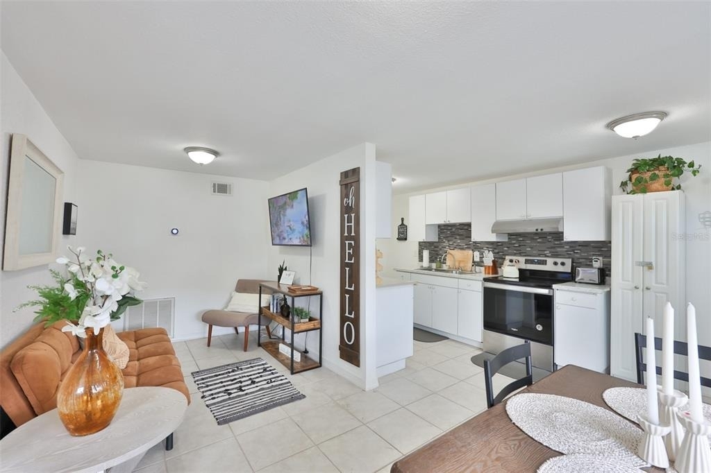 2575 S Himes Avenue - Photo 12