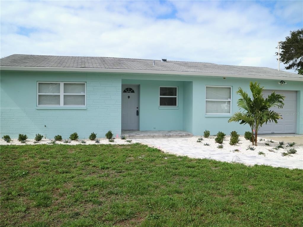 310 Westwinds Drive - Photo 2