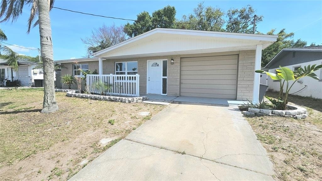 6412 Pawling Avenue - Photo 0