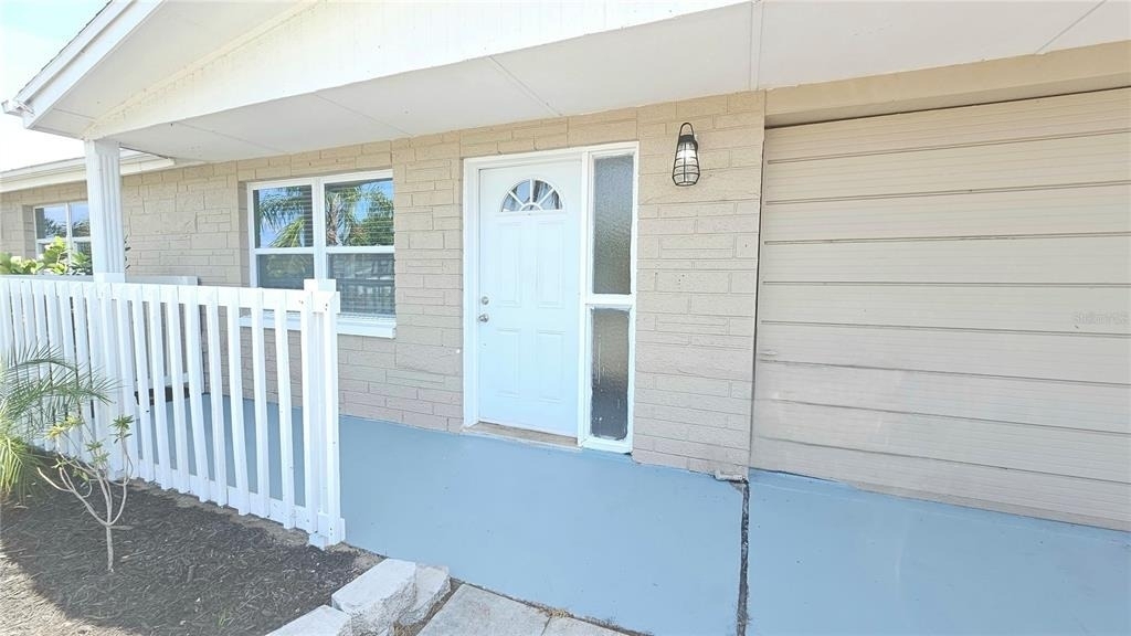 6412 Pawling Avenue - Photo 1