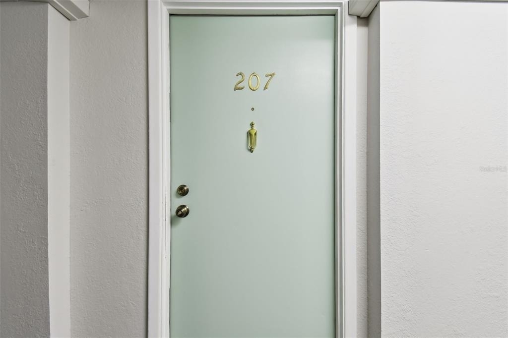 255 Dolphin Point - Photo 2