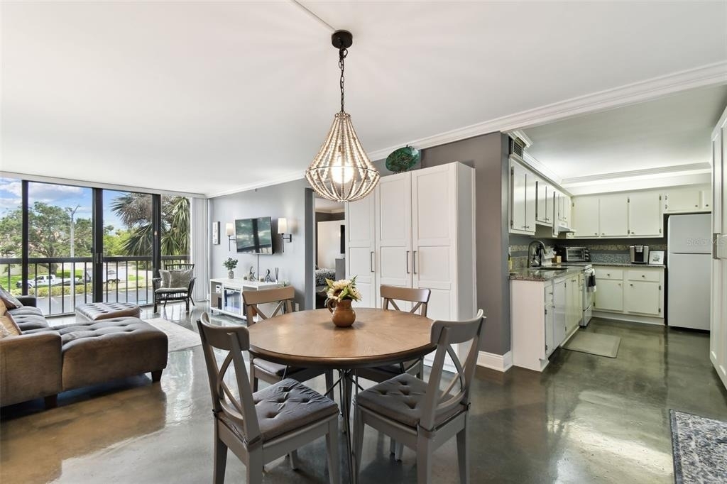 255 Dolphin Point - Photo 4