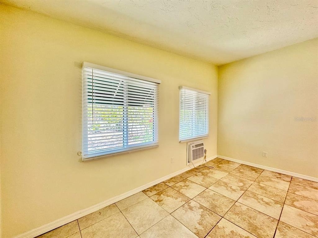 533 Yelvington Avenue - Photo 3