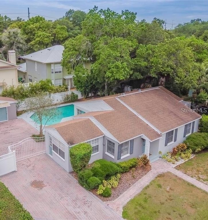 4014 W Palmira Avenue - Photo 1