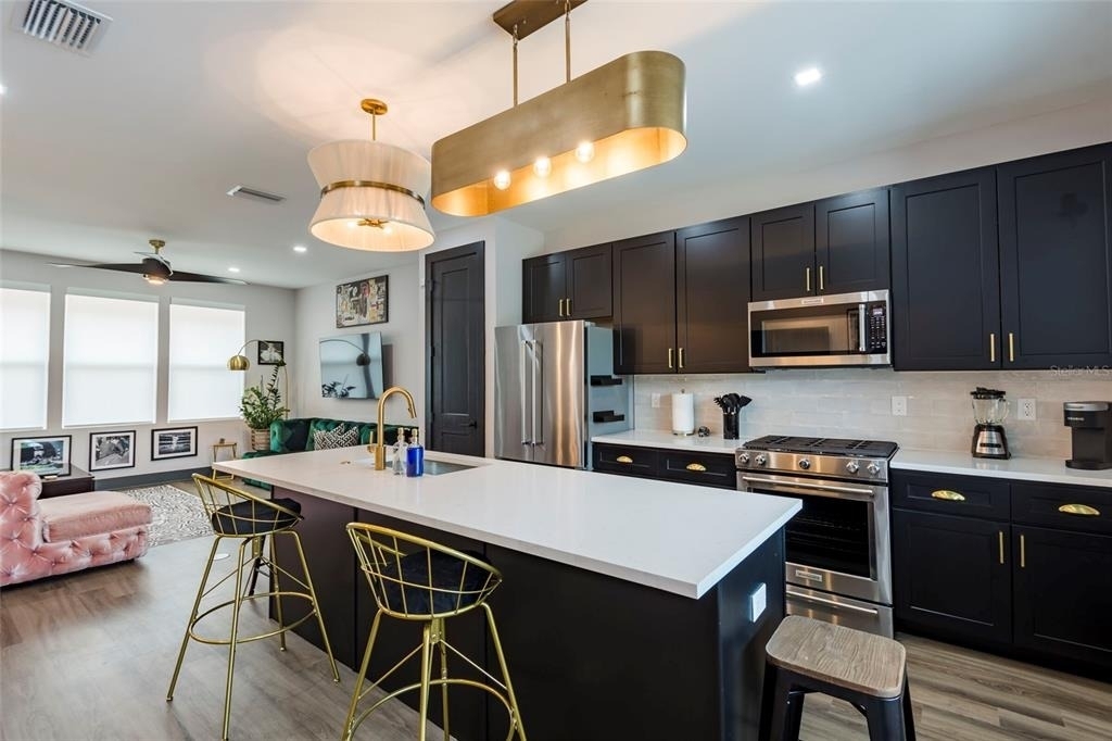 33 29th Street N - Photo 4