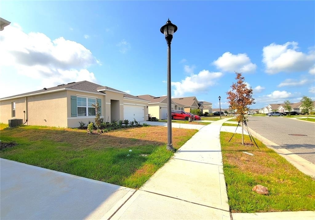 420 Noble Avenue - Photo 2