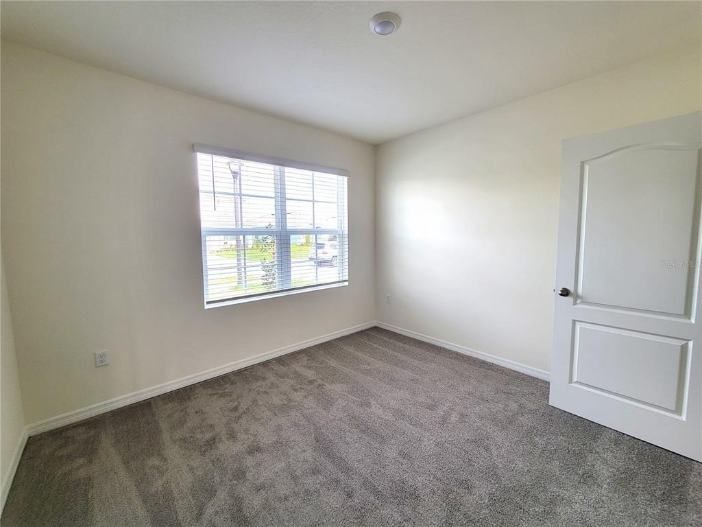 420 Noble Avenue - Photo 5