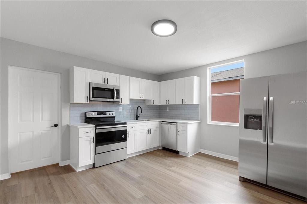2406 E Clark Street - Photo 9