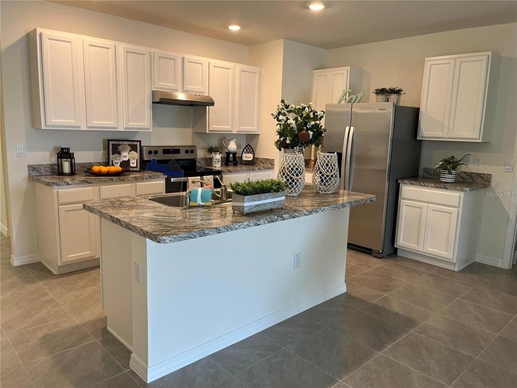 1548 Catbriar Way - Photo 5