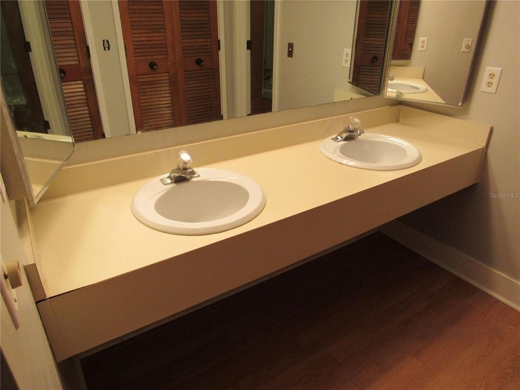 157 Palm View Court - Photo 10