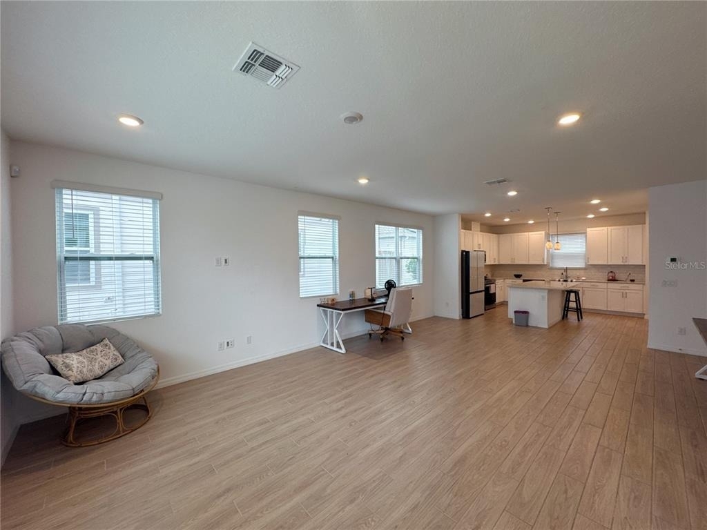2956 Voyager Avenue - Photo 3