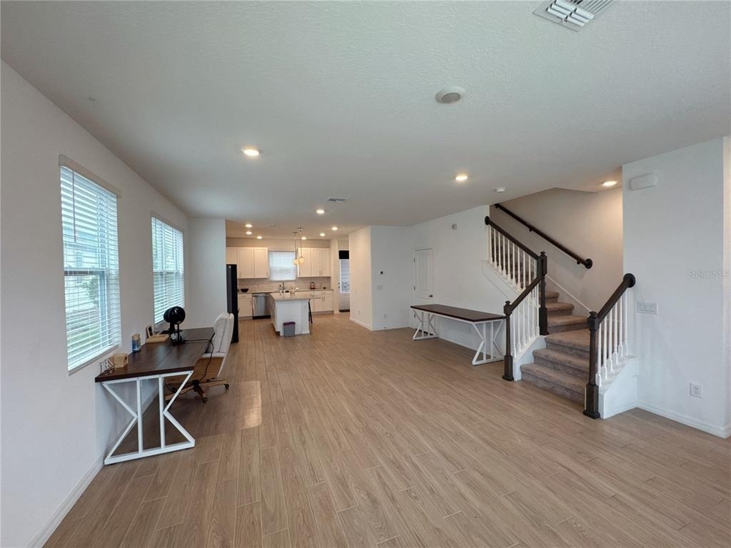2956 Voyager Avenue - Photo 2