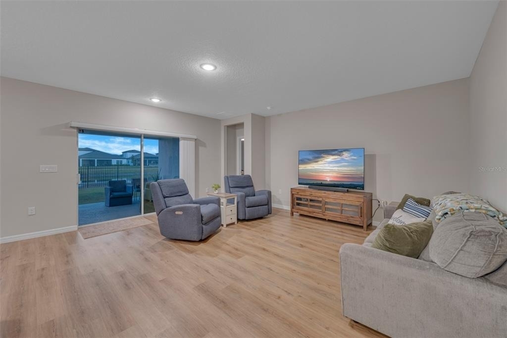 12710 Hysmith Loop - Photo 46