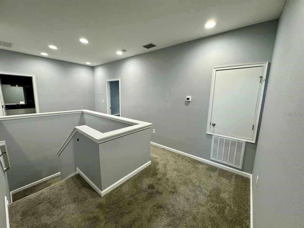 930 Lakefront Village Drive - Photo 8