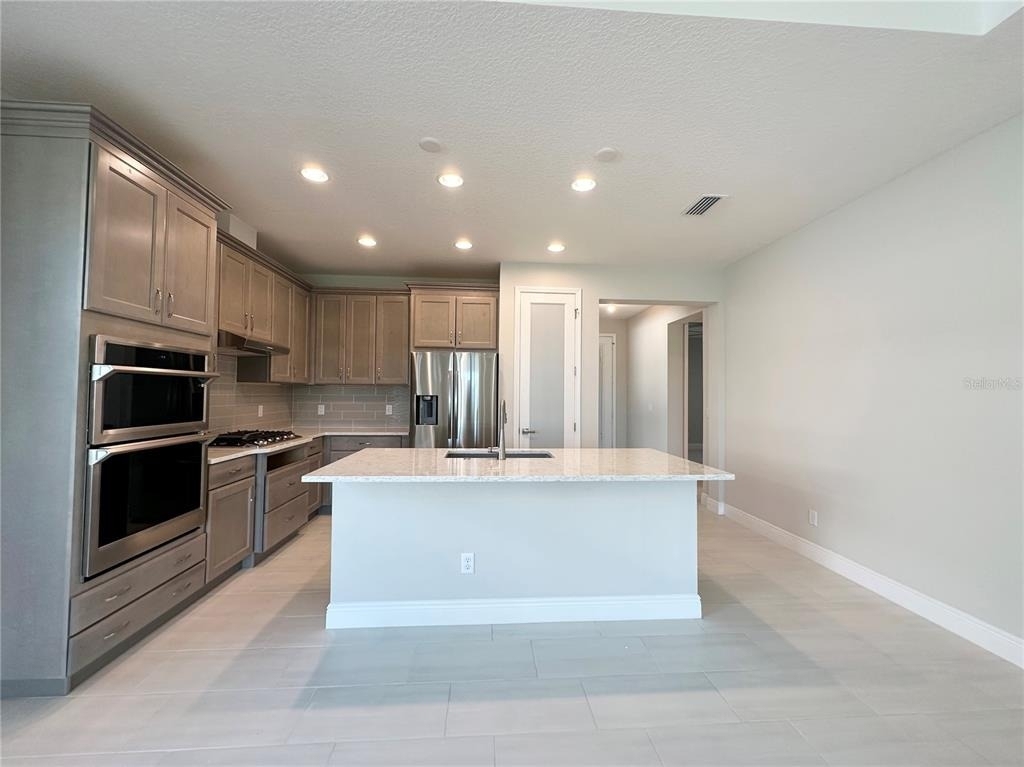 10716 Klee Avenue - Photo 5