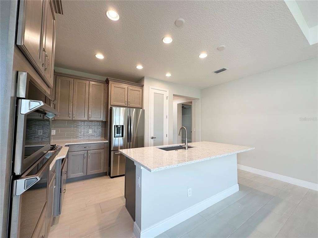 10716 Klee Avenue - Photo 6