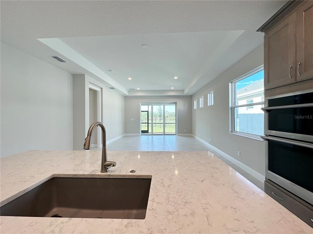 10716 Klee Avenue - Photo 7