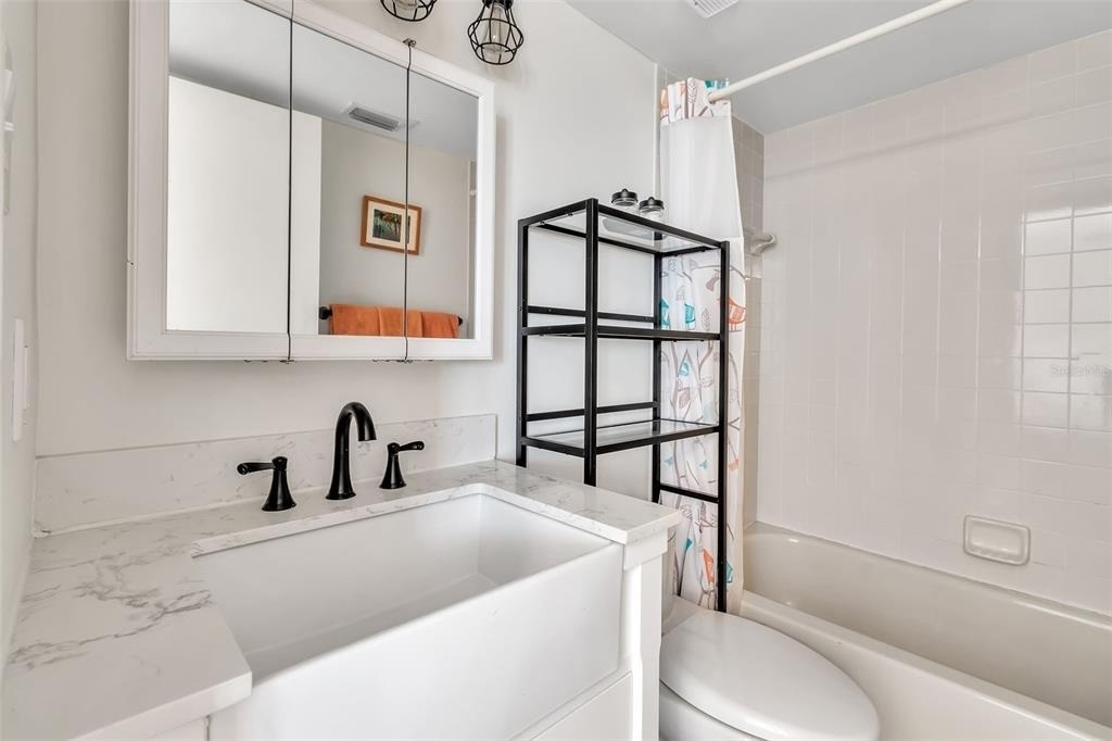 5224 Lake Village Drive - Photo 29