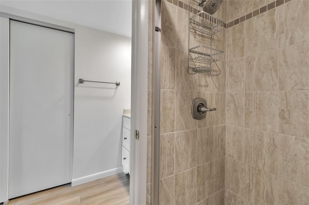 5224 Lake Village Drive - Photo 24