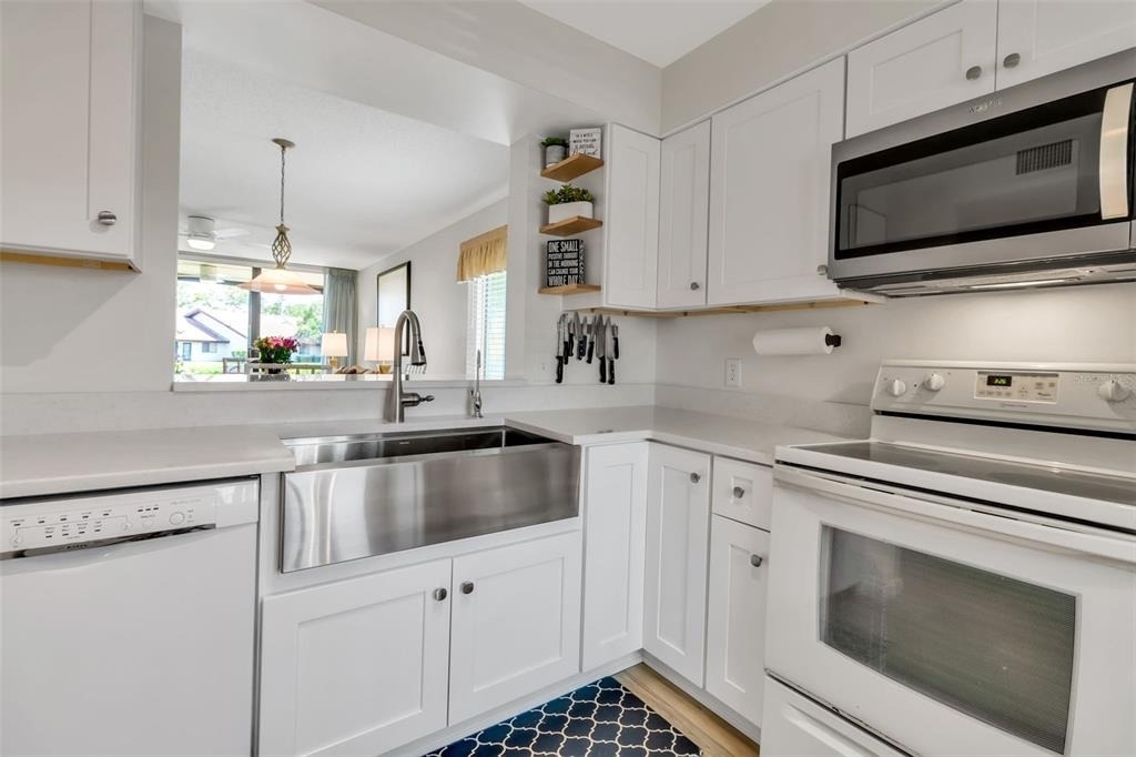 5224 Lake Village Drive - Photo 5