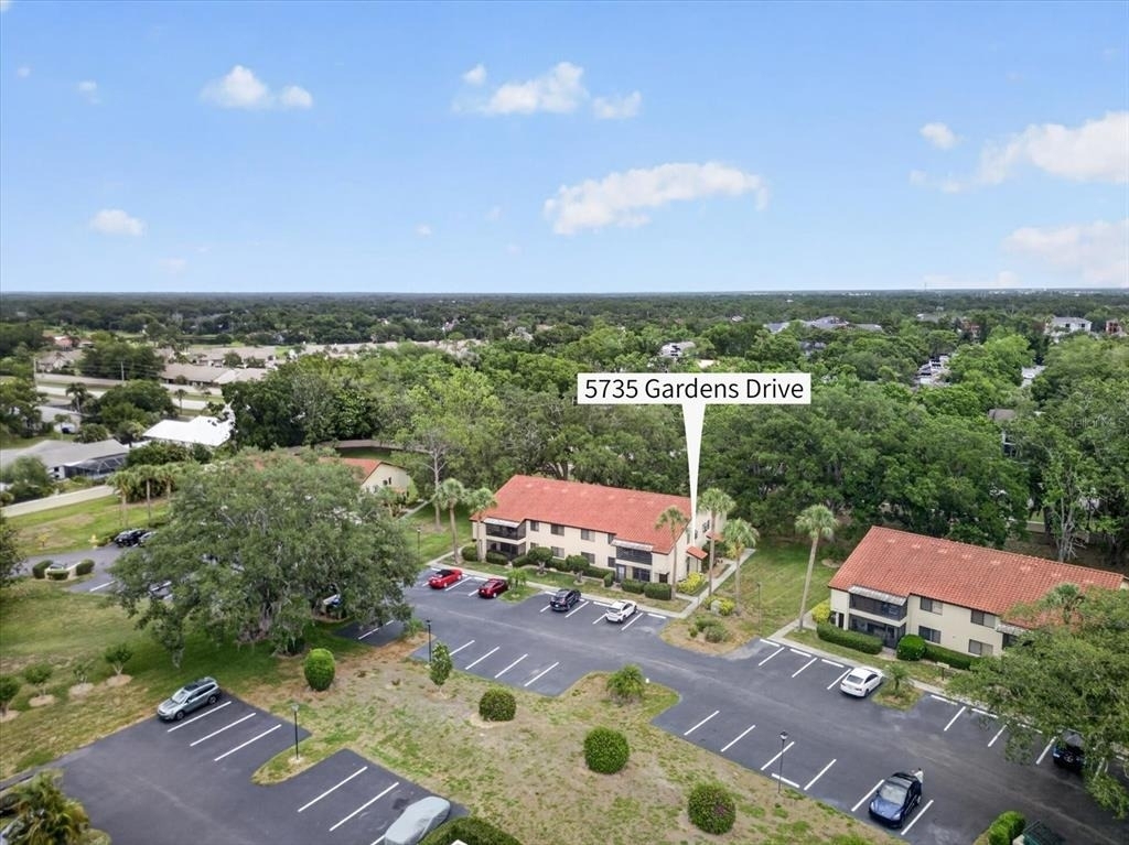 5735 Gardens Drive - Photo 2