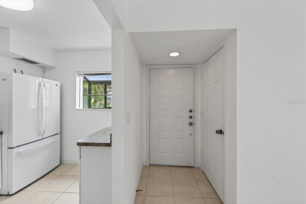 5735 Gardens Drive - Photo 4