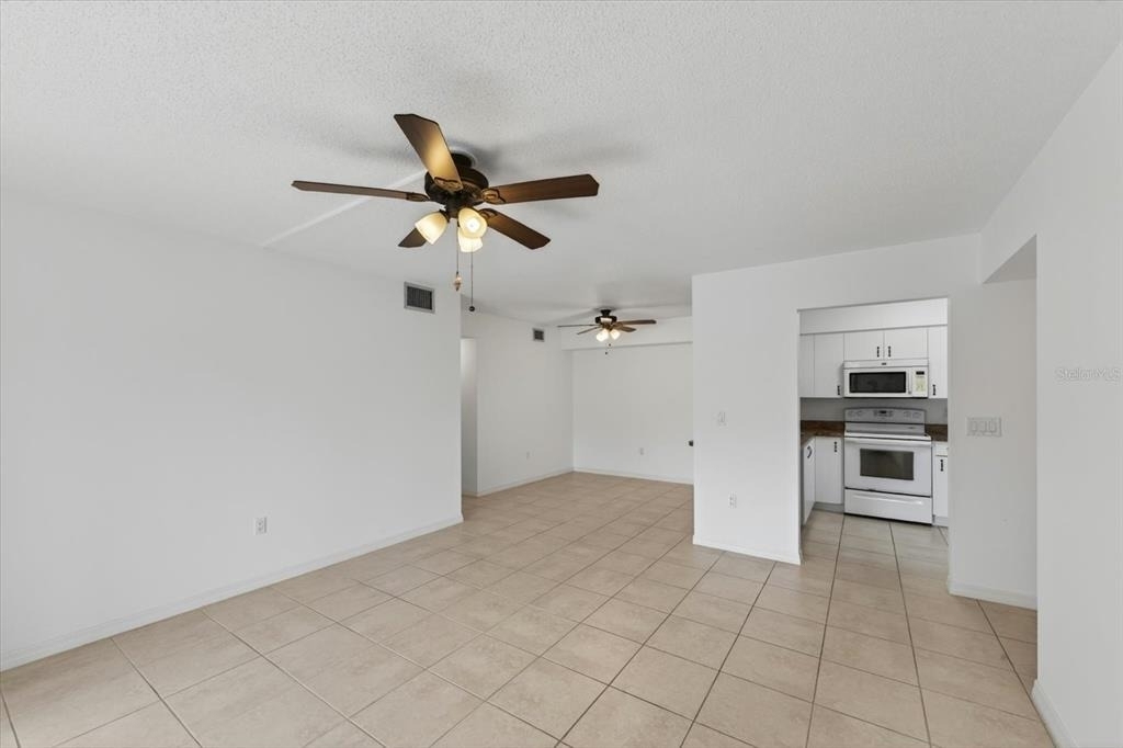 5735 Gardens Drive - Photo 11