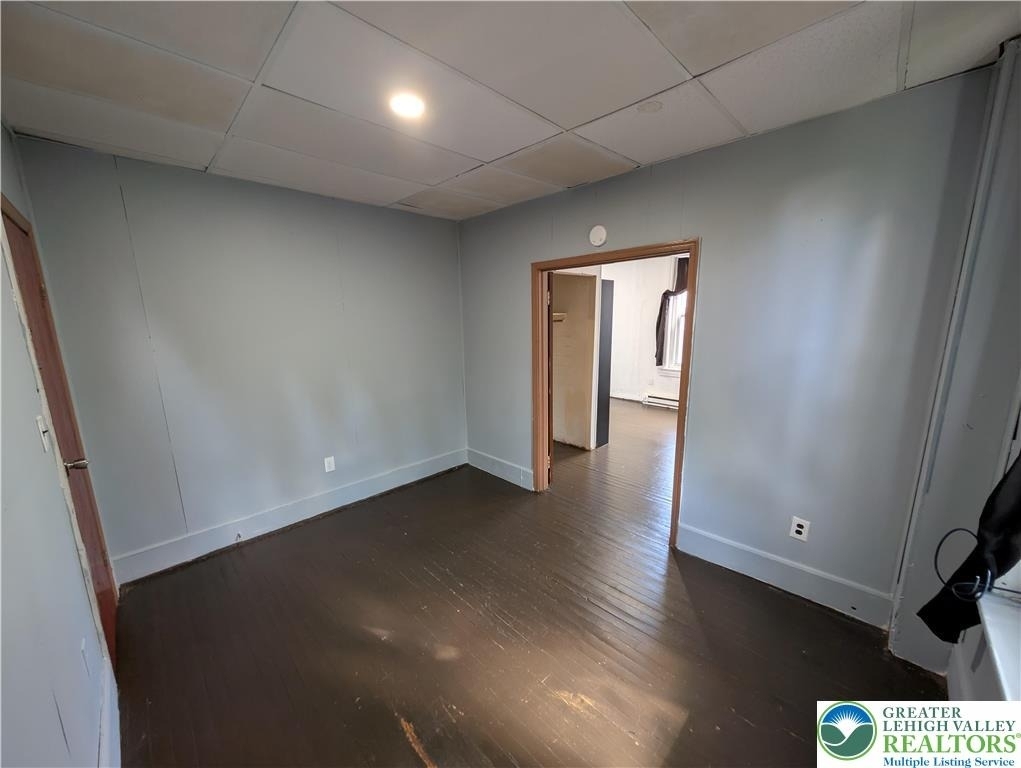 729 E 4th Street - Photo 6