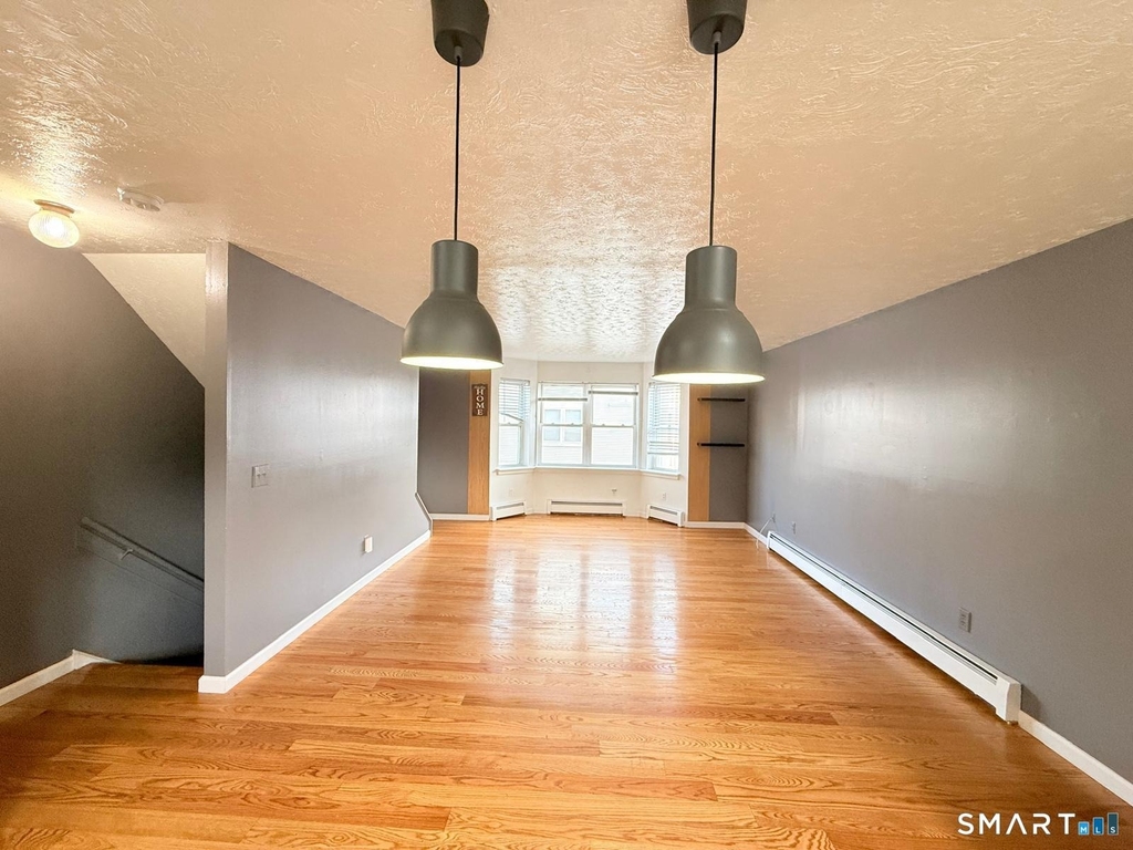 383 Lombard Street - Photo 3