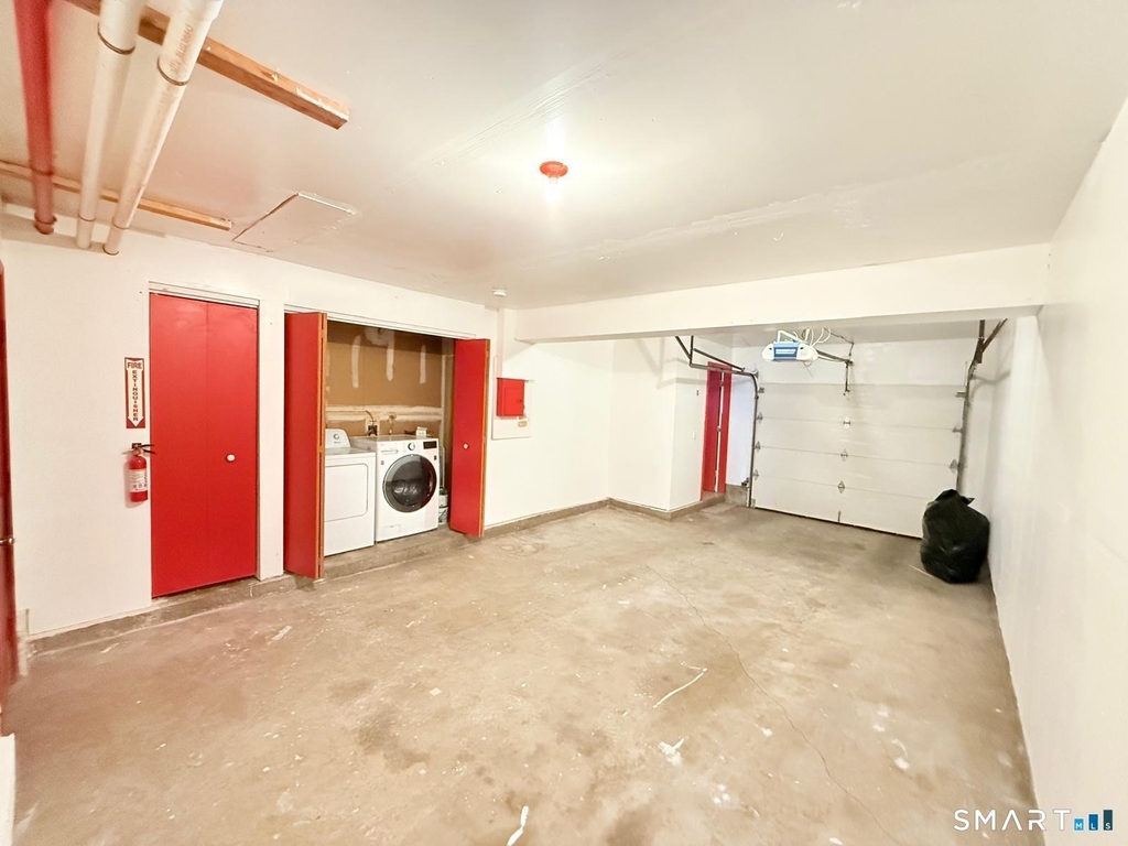 383 Lombard Street - Photo 16