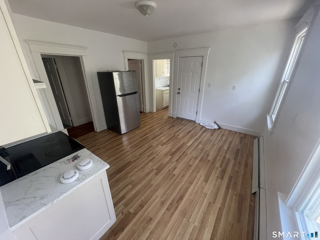 89 Beacon Street - Photo 4