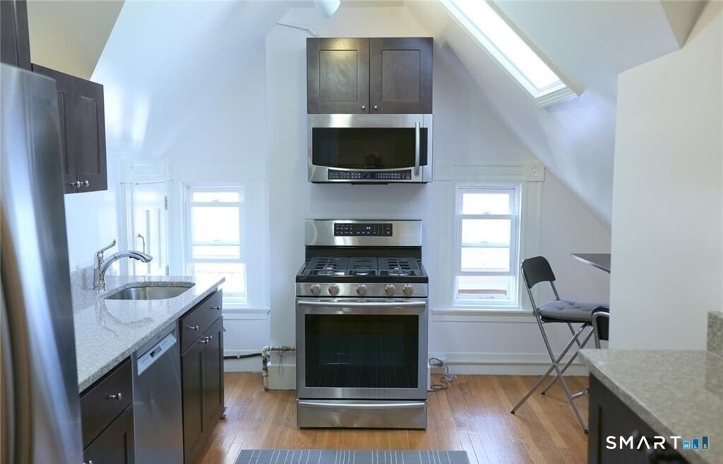 392 Orange Street - Photo 8
