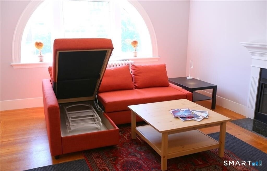 392 Orange Street - Photo 3