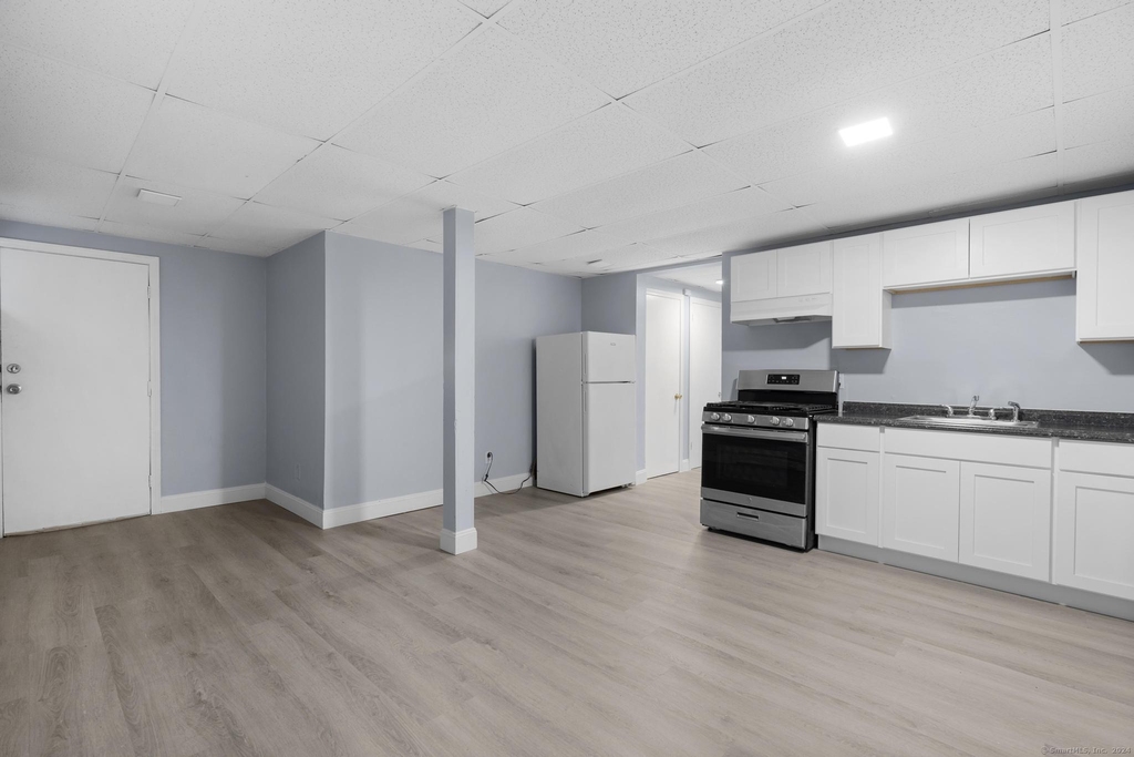61 Revere Street - Photo 2