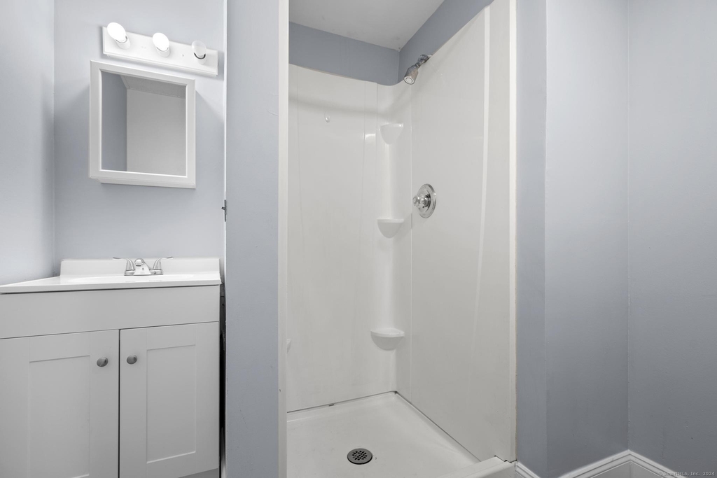 61 Revere Street - Photo 13