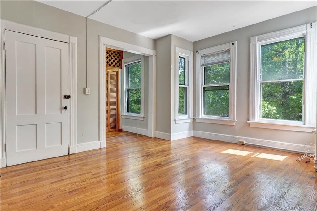 28 Edwards Street - Photo 9