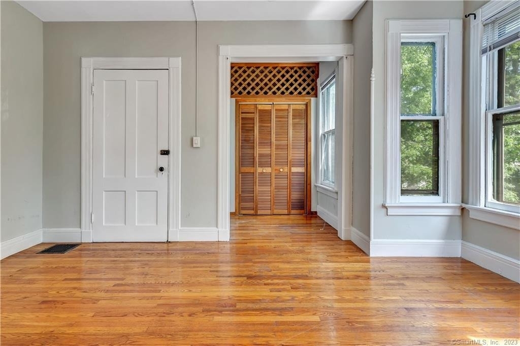 28 Edwards Street - Photo 5