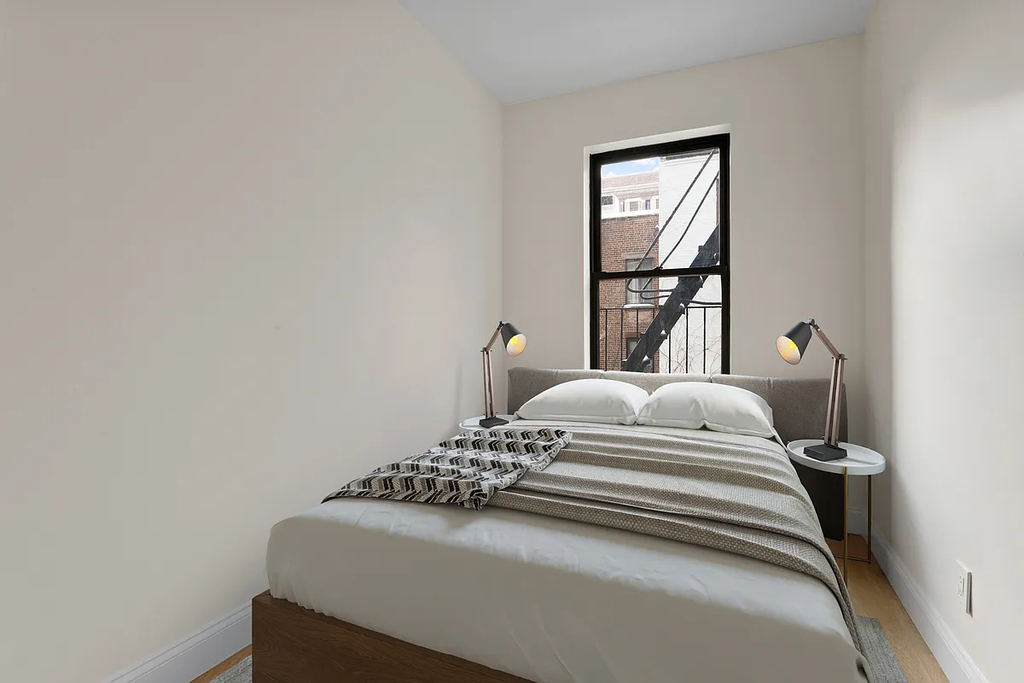 West 11th Street - Photo 3
