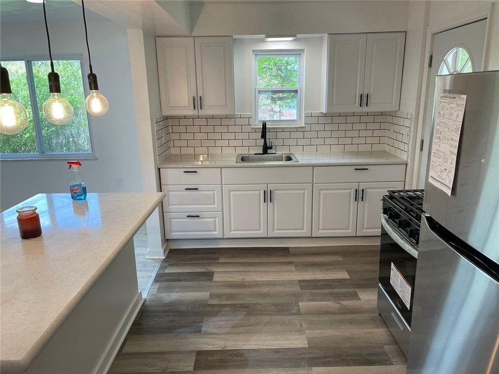 1371 Crucible St - Photo 4