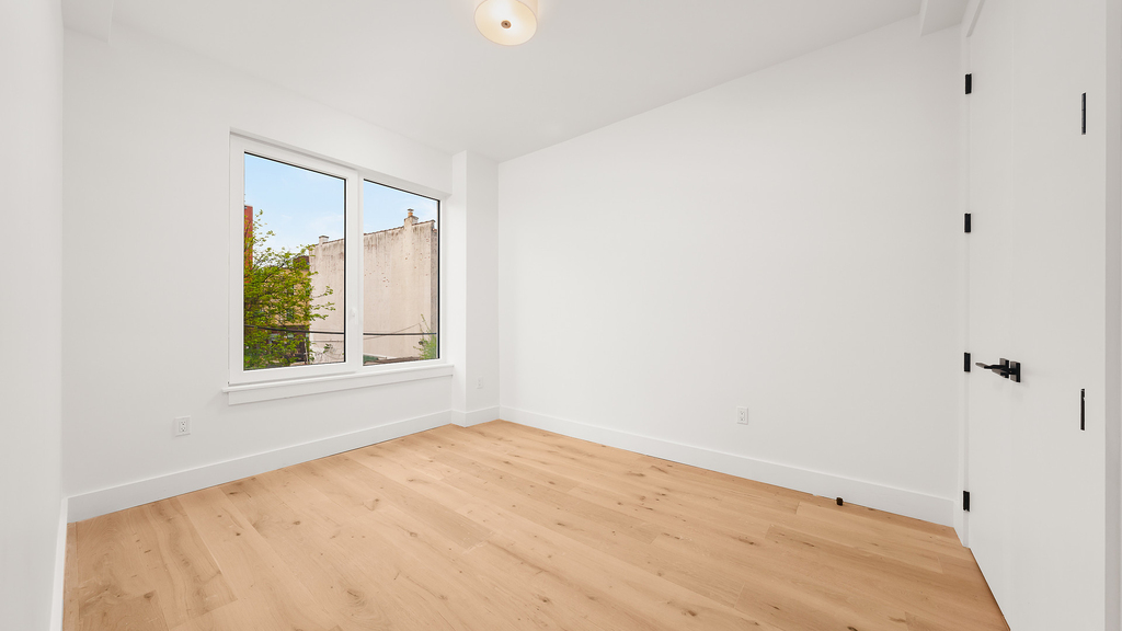 343 Himrod St. - Photo 6